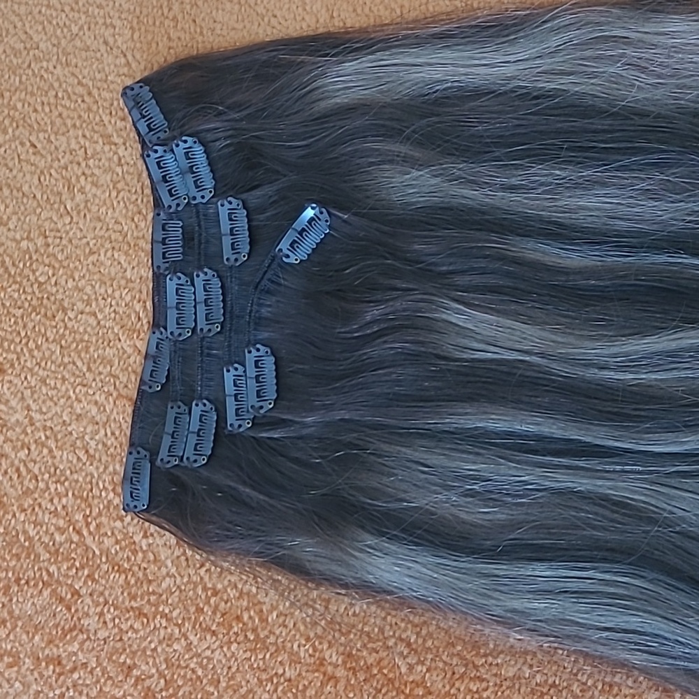 Goo Goo Ombre Clip In. Hair Extension 21in Real Hair